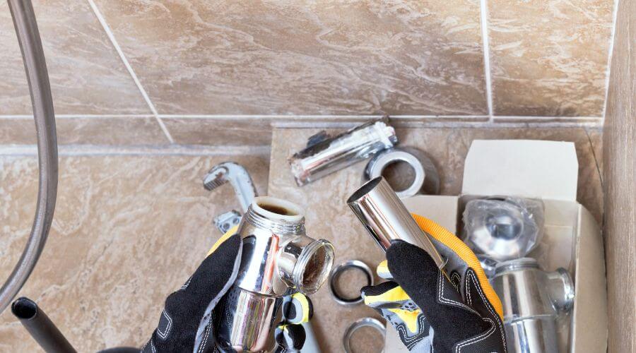 Professional gutter cleaning in Kingston, OK